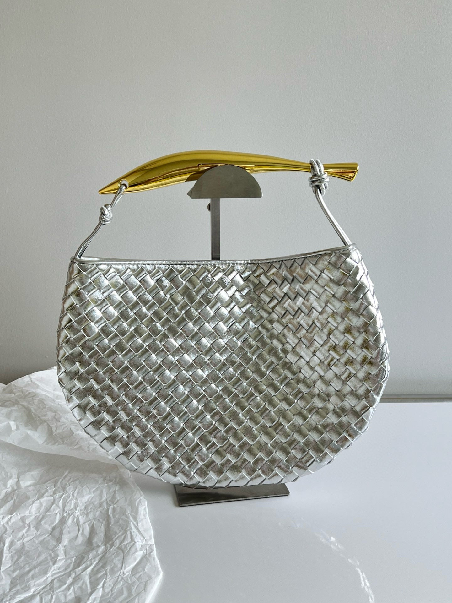 Winter New Arrival | Sardine Metal Handle Clutch