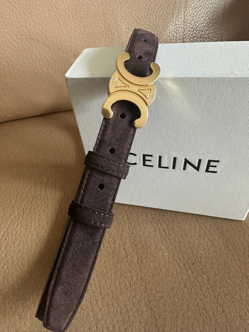 Women’s Suede-Finish Leather Belt — Vintage Inspired Metal Buckle
