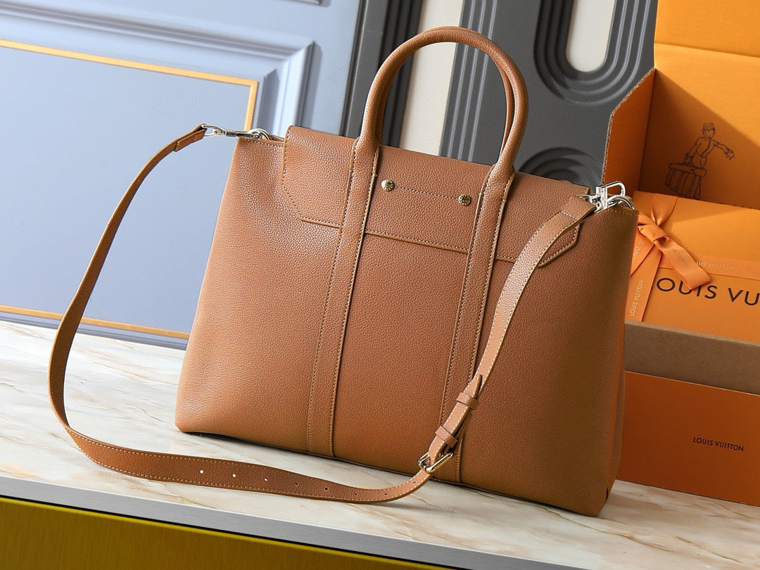 Georges Medium Tote Bag