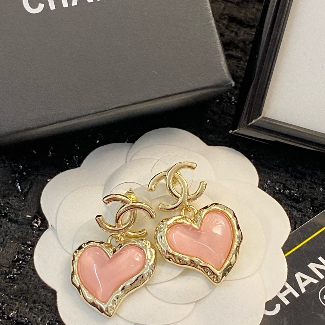 Glass Gemstone Heart Earrings – Pastel Elegance