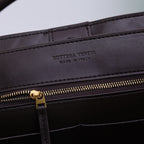 B*V | 23 New Andiamo Handbag