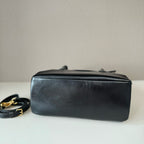 Vintage-Inspired Top Handle Bag – Dual-Flap Design