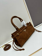 New Arrival P : Vintage-Inspired Glossy Leather Handbag