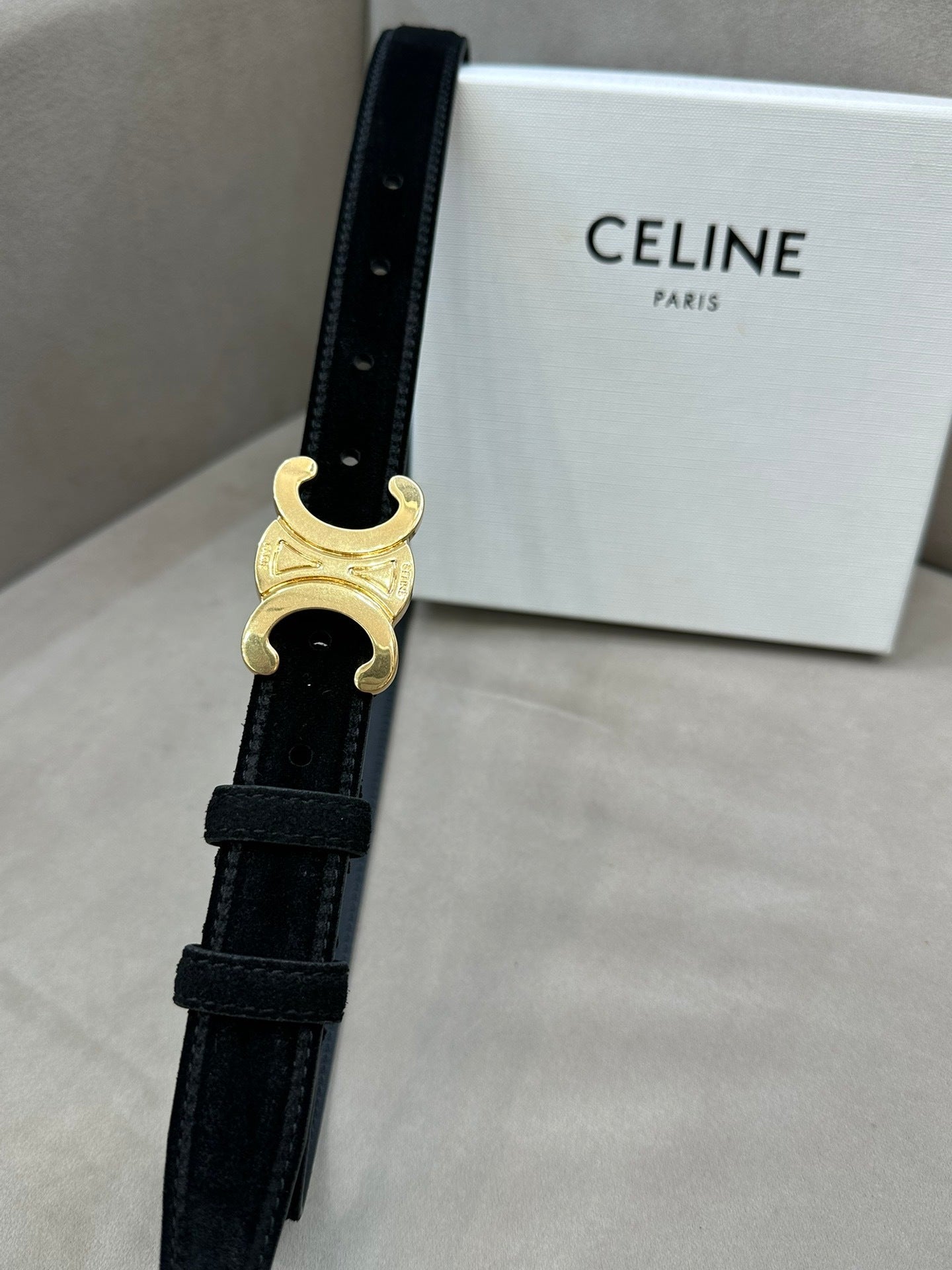 Women’s Suede-Finish Leather Belt — Vintage Inspired Metal Buckle