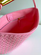 Winter New Arrival | Sardine Metal Handle Clutch