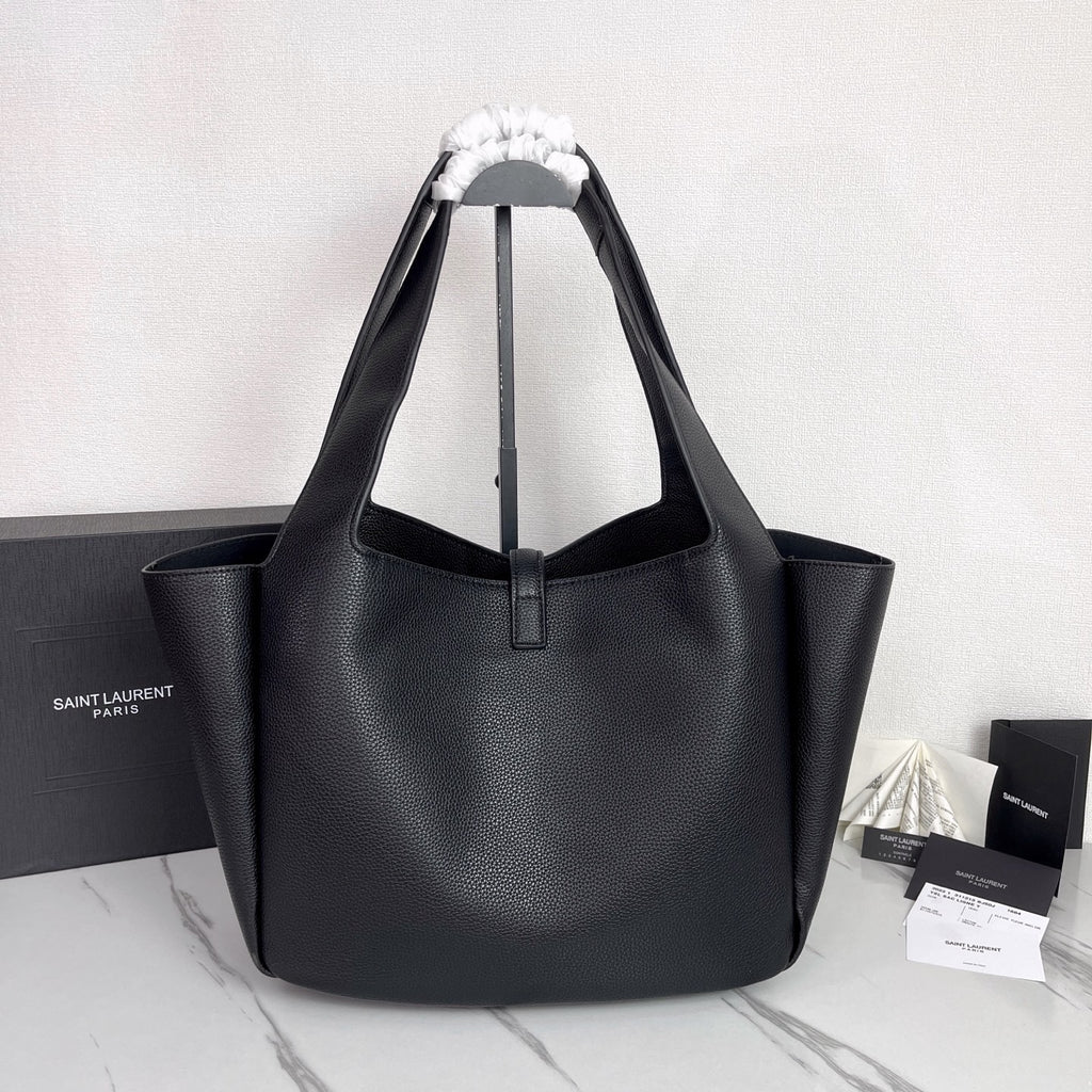 BEA High-Quality Leather Hobo Bag