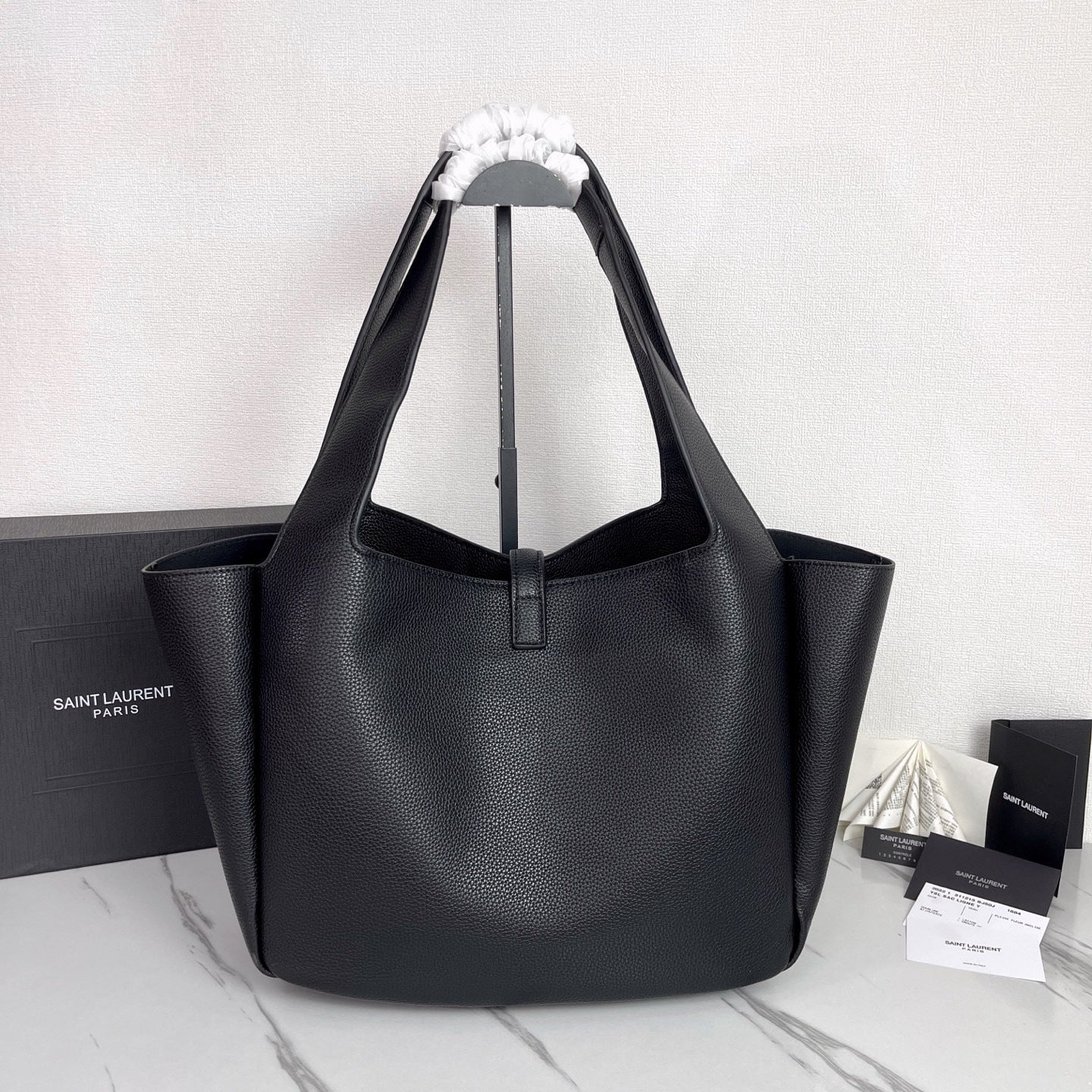 BEA High-Quality Leather Hobo Bag