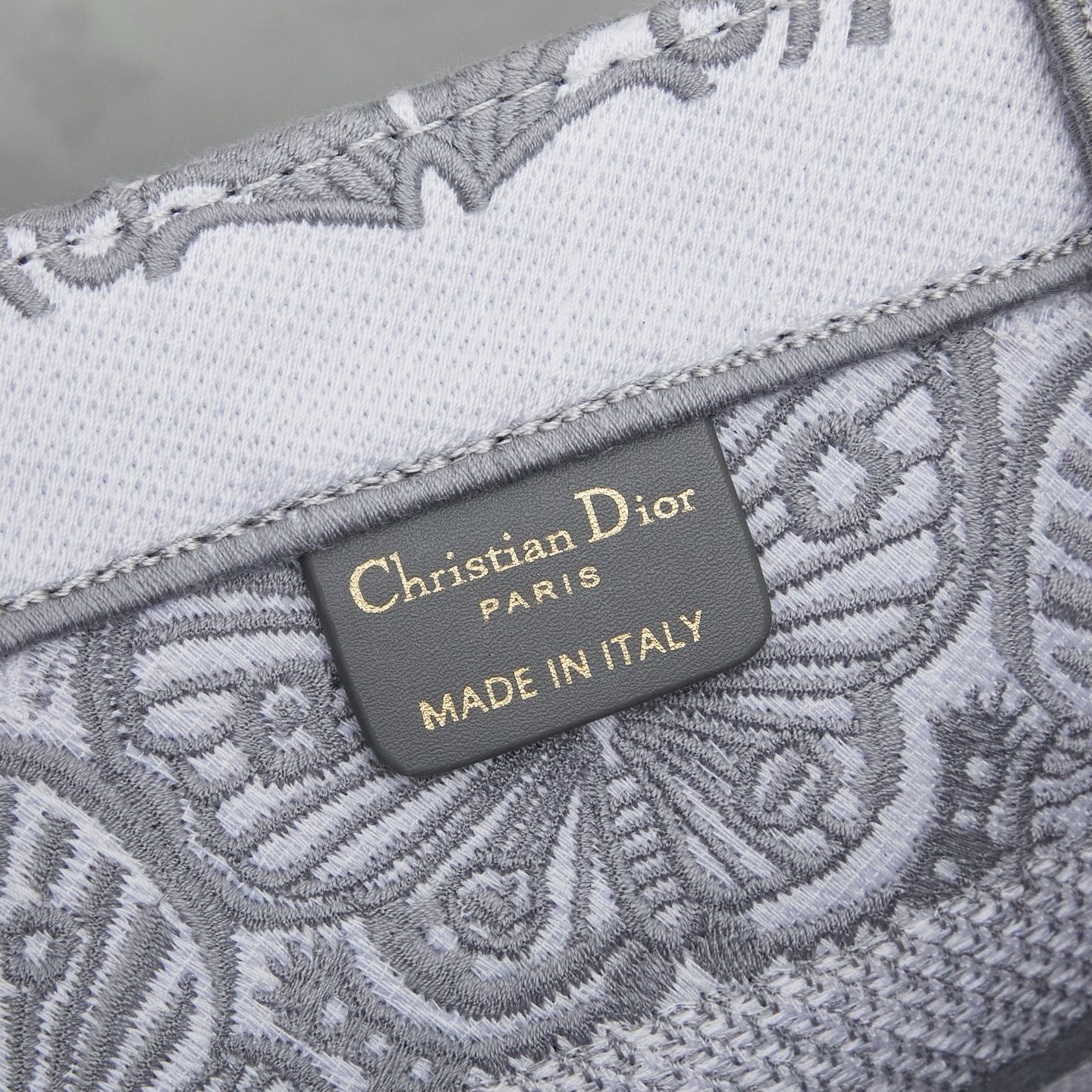 D Book Tote ( Gray Butterfly )