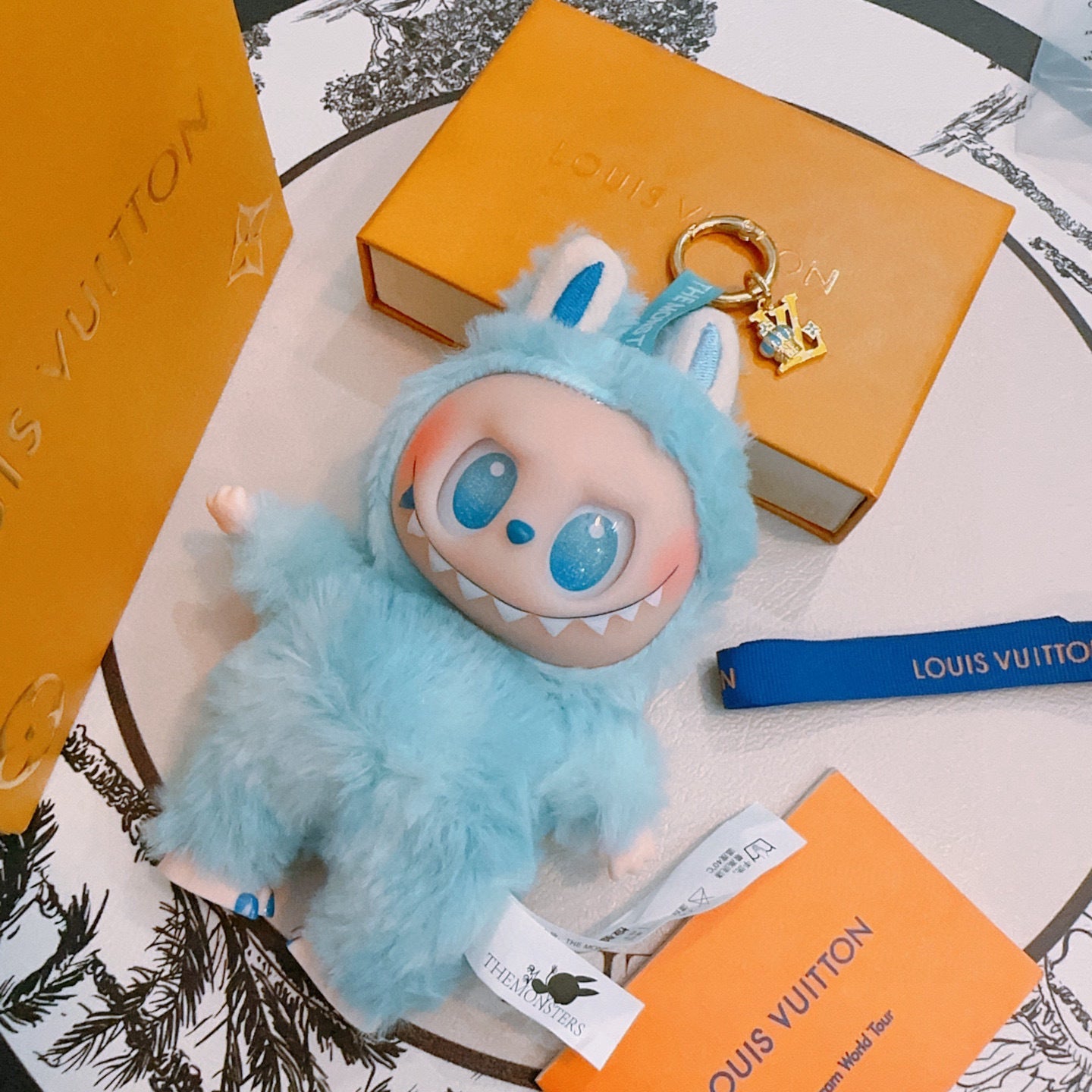 LABBU Lucky Collectible Doll – Version 3.0