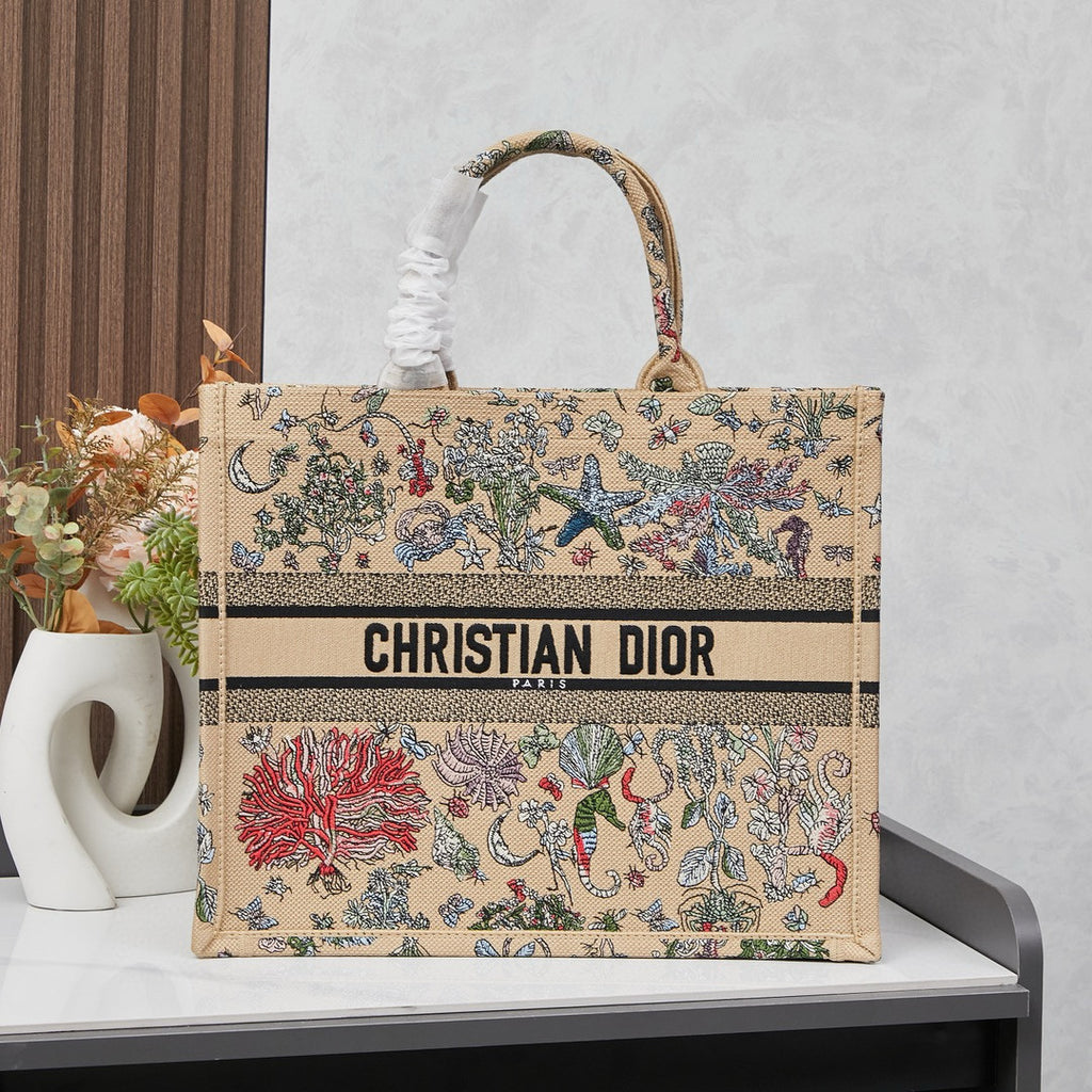 D Book Tote ( Apricot Ocean World )