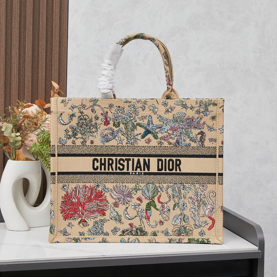 D Book Tote ( Apricot Ocean World )