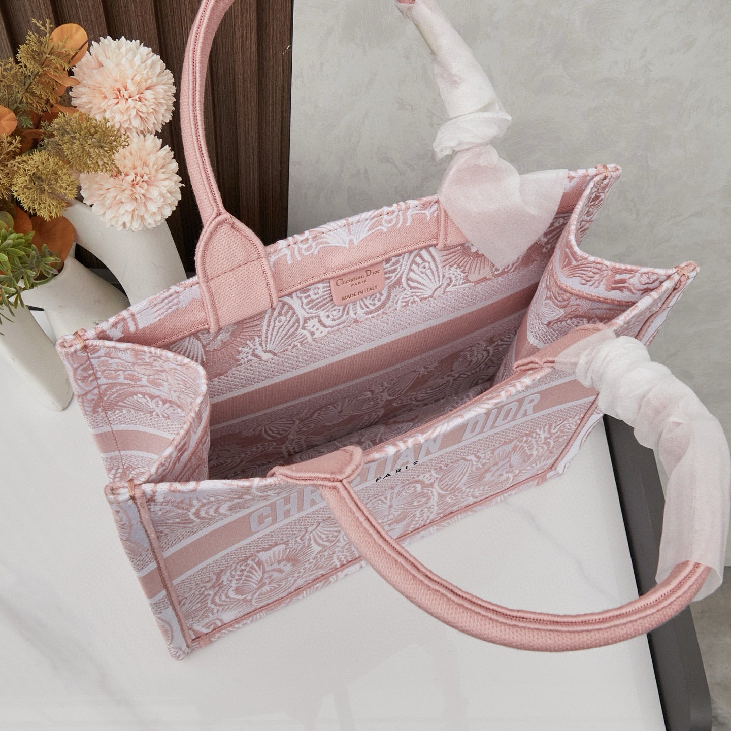D Book Tote ( Light pink butterfly )
