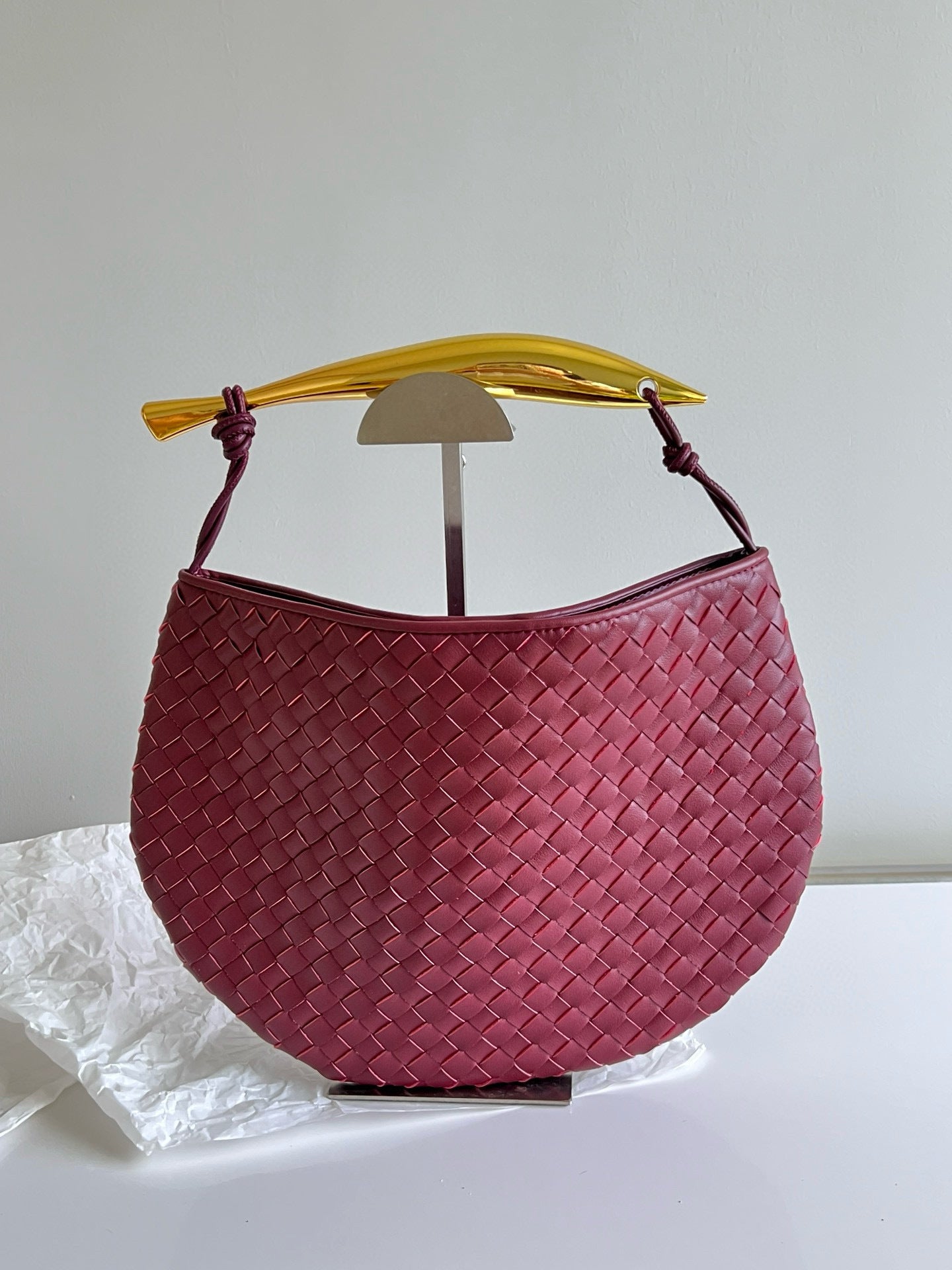 Winter New Arrival | Sardine Metal Handle Clutch