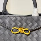 B*V | 23 New Andiamo Handbag
