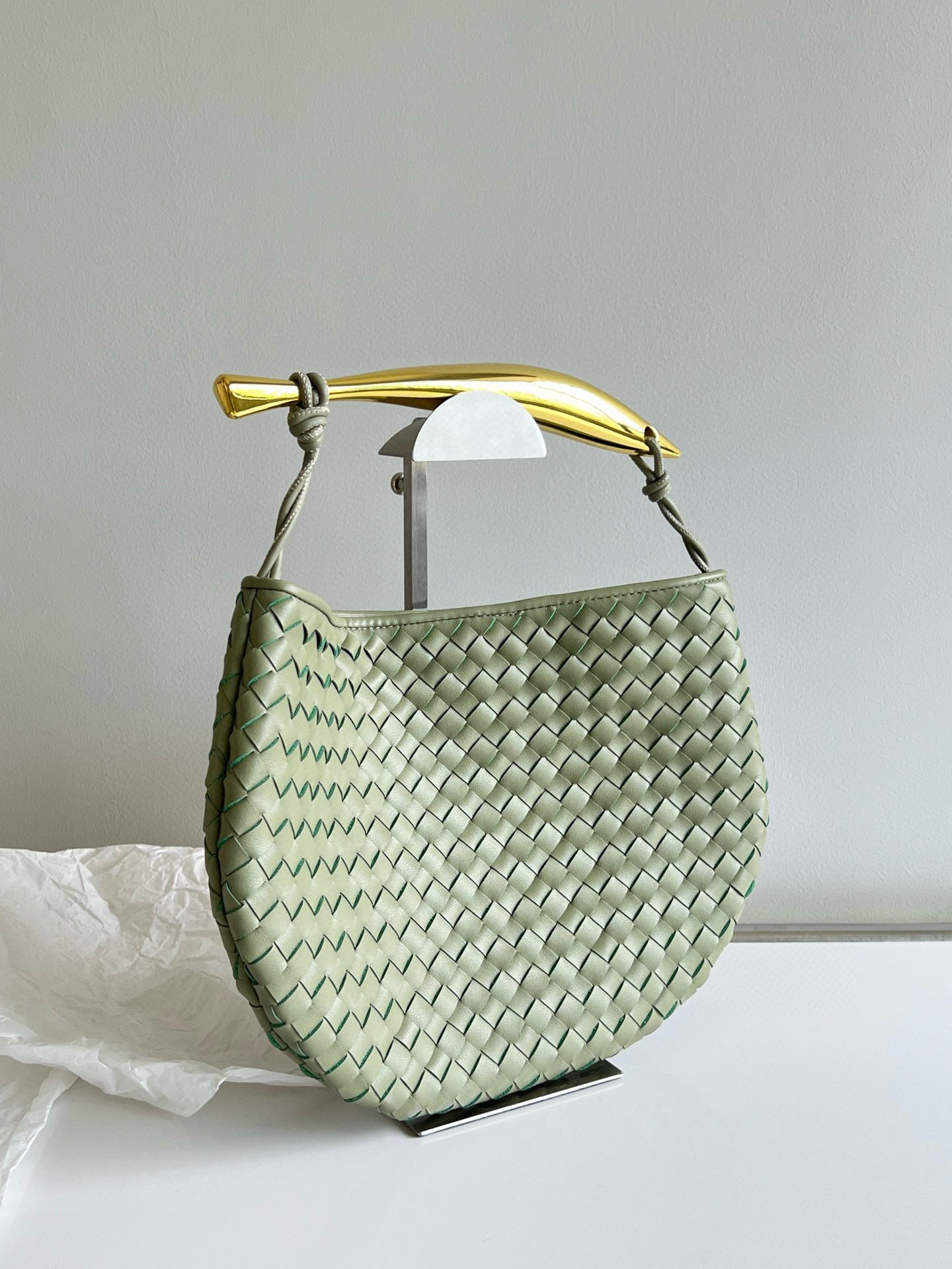 Winter New Arrival | Sardine Metal Handle Clutch