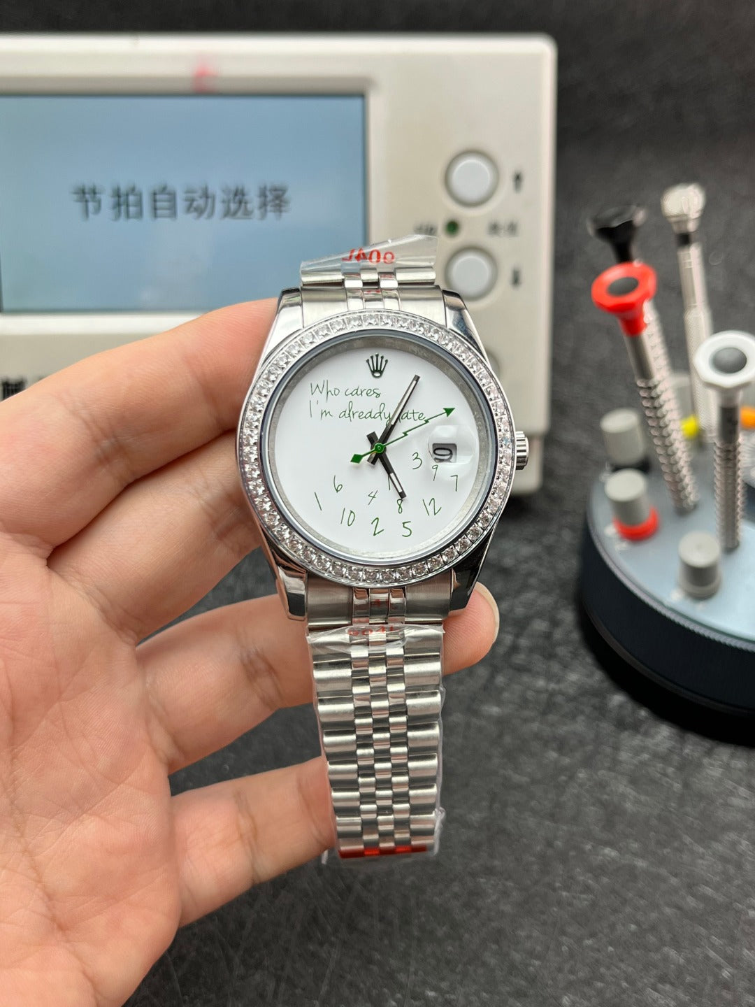 conic Day-Date Style Automatic Watch