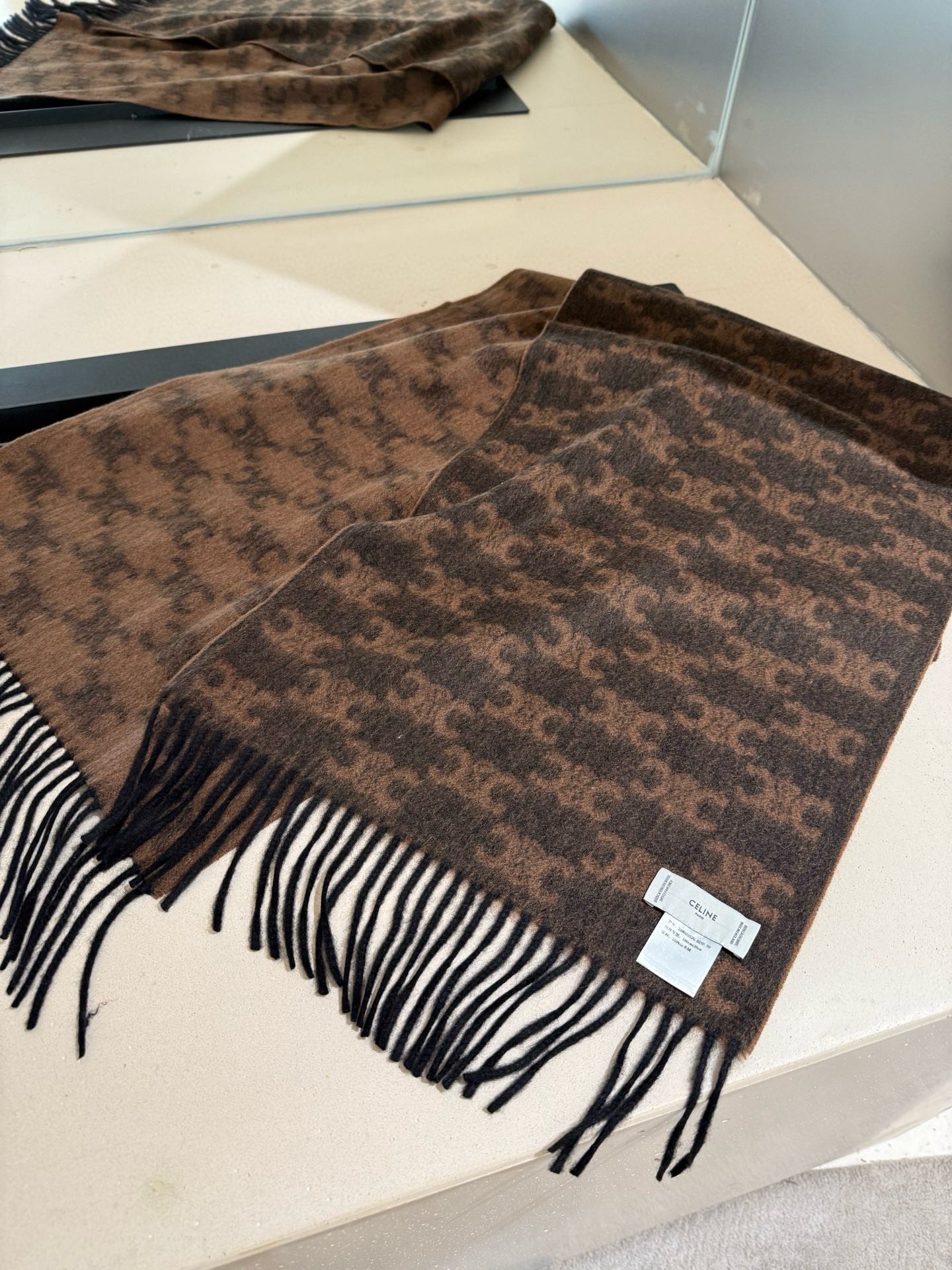Luxury Double-Sided Contrast Cashmere Scarf — 100% Cashmere — 36 × 190 cm