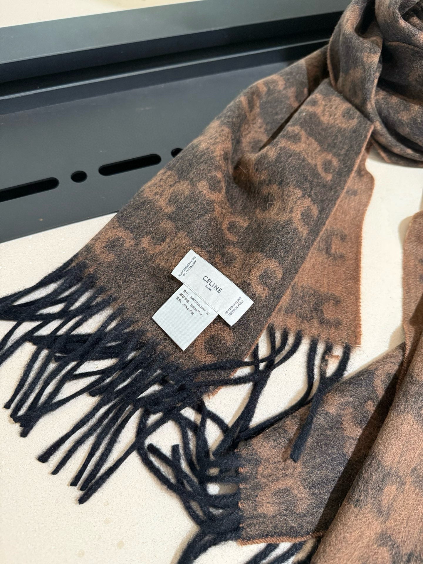 Luxury Double-Sided Contrast Cashmere Scarf — 100% Cashmere — 36 × 190 cm
