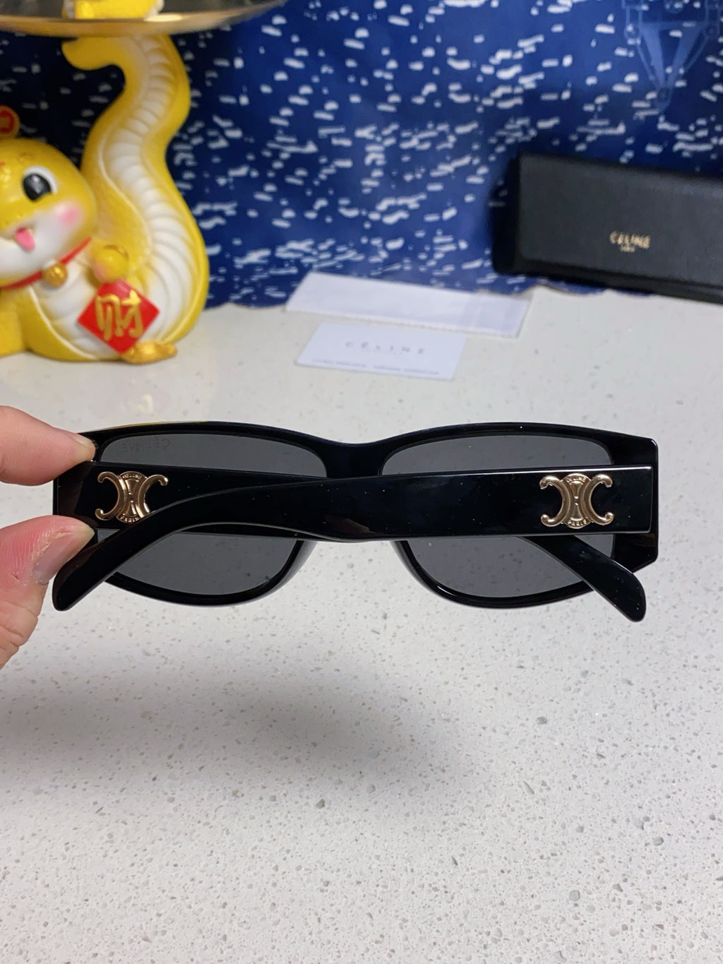 Archway Oversized Sunglasses — Chic European Style