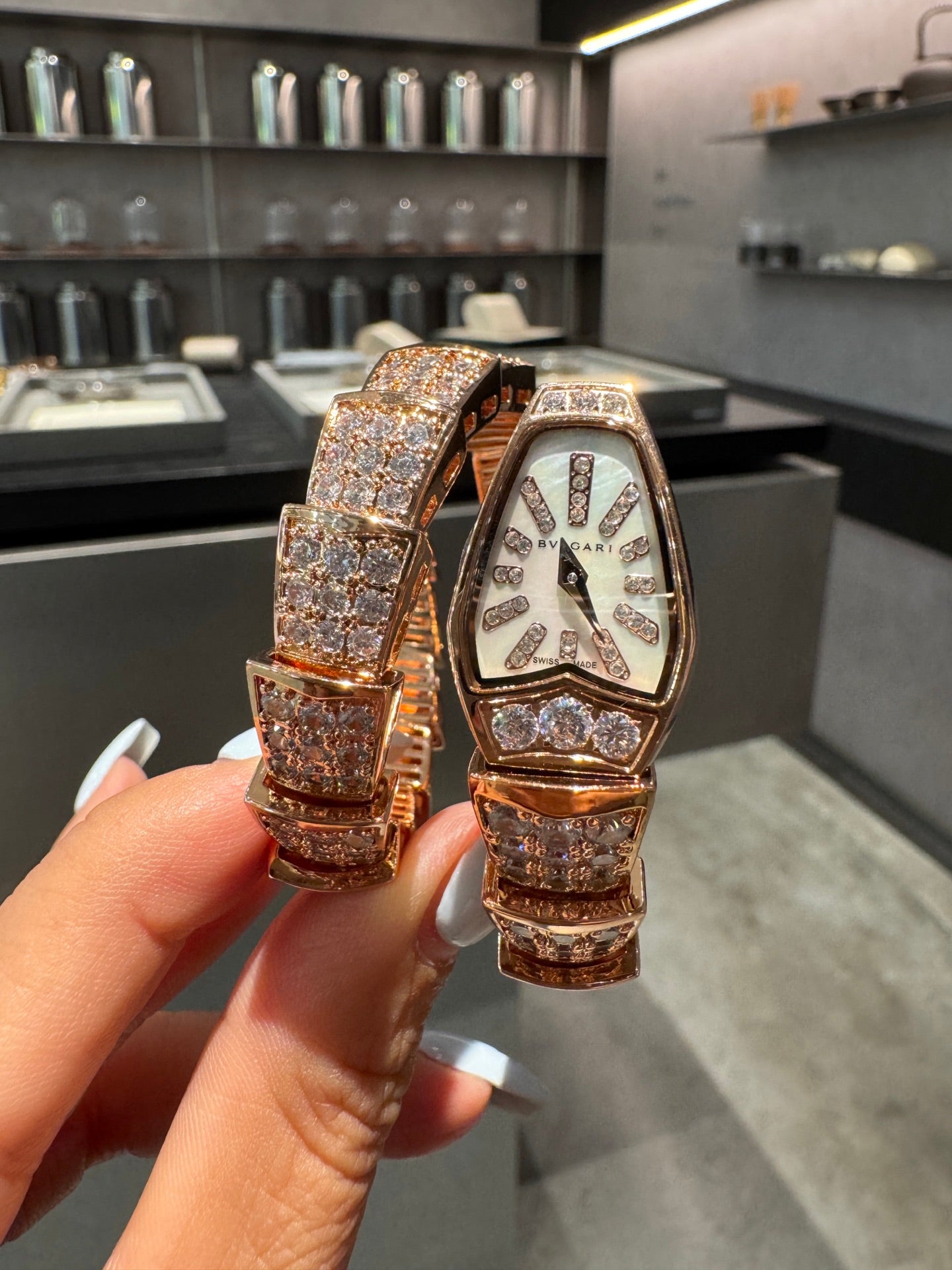 Premium Quality Jewelry Watch – Serpenti Style