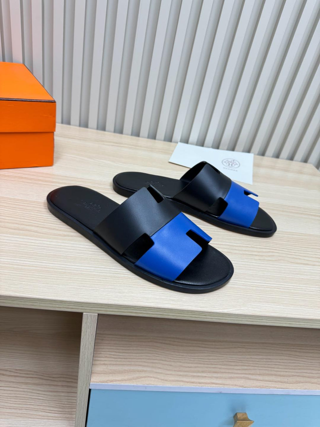 Classic H Slide Sandals – Leather Flat Slides