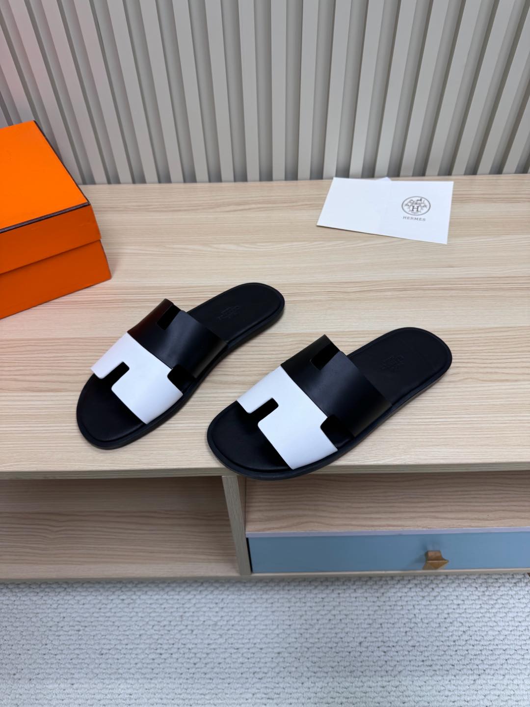 Classic H Slide Sandals – Leather Flat Slides