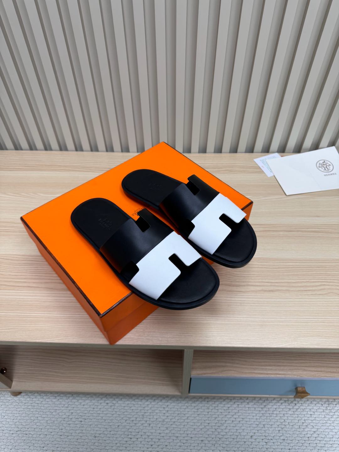 Classic H Slide Sandals – Leather Flat Slides