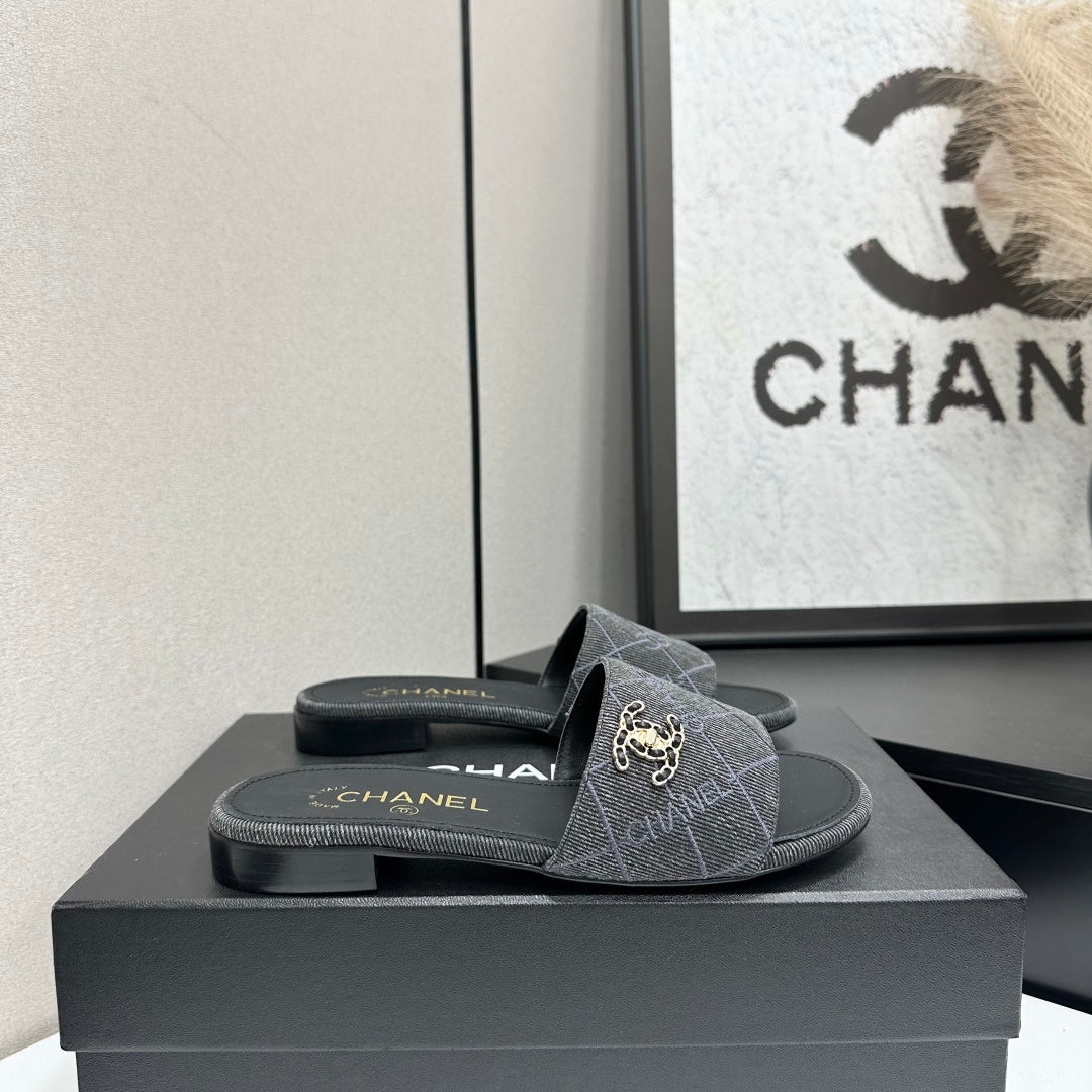 Denim Platform Sandals – Spring/Summer 2026
