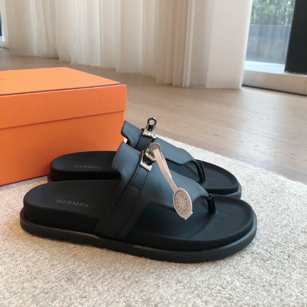 Éclair-Inspired Slide Sandals