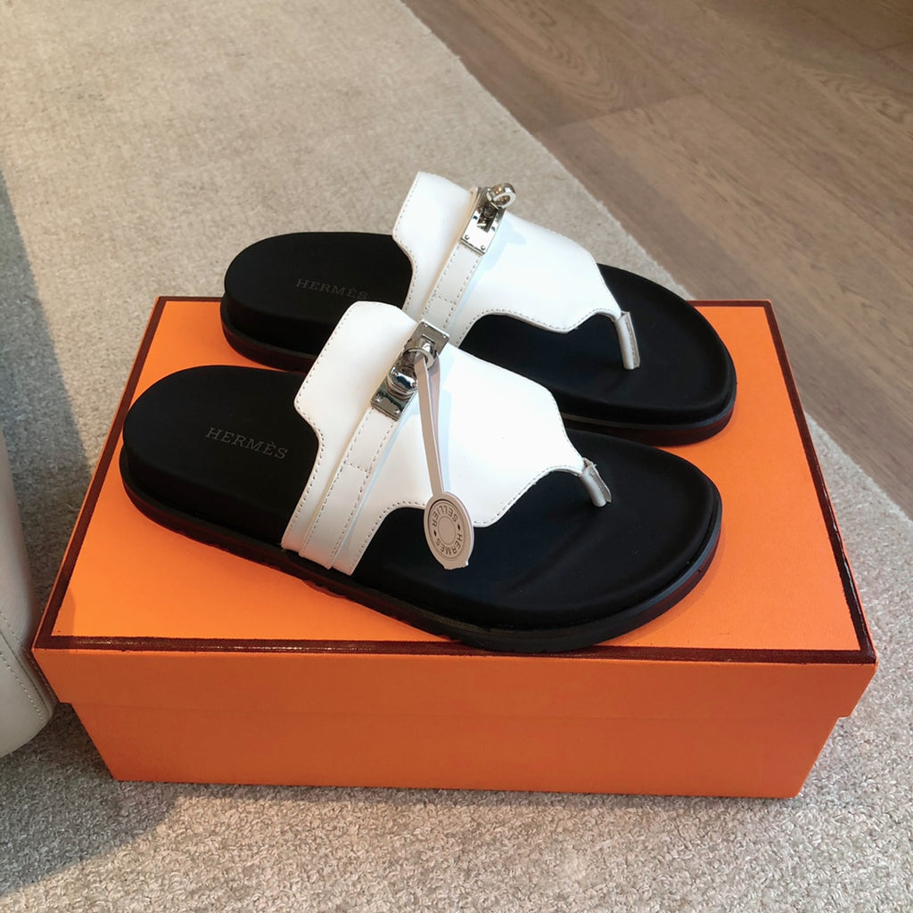 Éclair-Inspired Slide Sandals