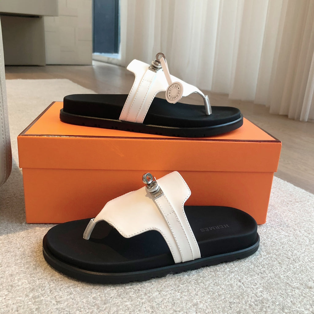 Éclair-Inspired Slide Sandals