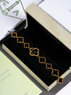 Luxury Clover-Inspired Chain Watch