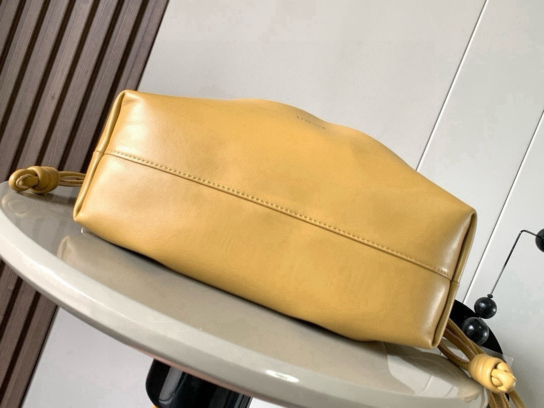 Nappa Leather Flamenco Style Purse - Premium Quality