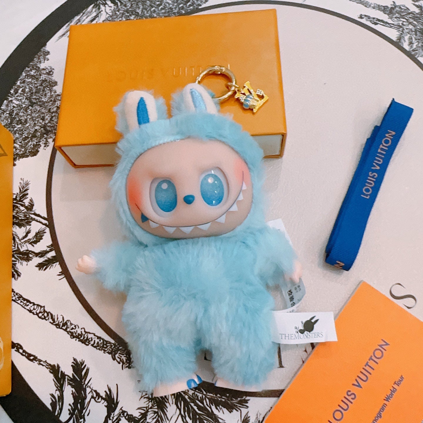 LABBU Lucky Collectible Doll – Version 3.0
