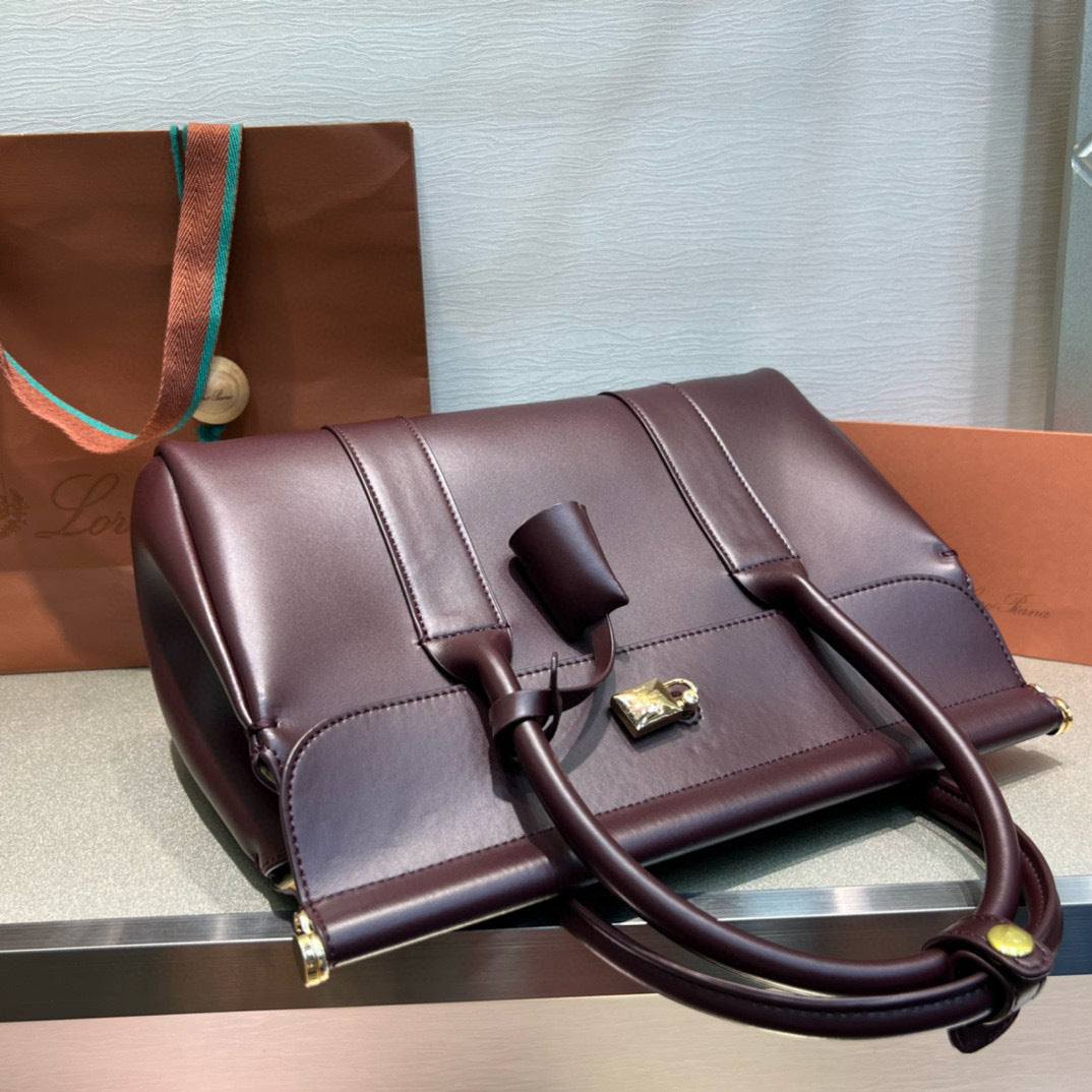 Smooth Calfskin Loom Tote Bag – Black