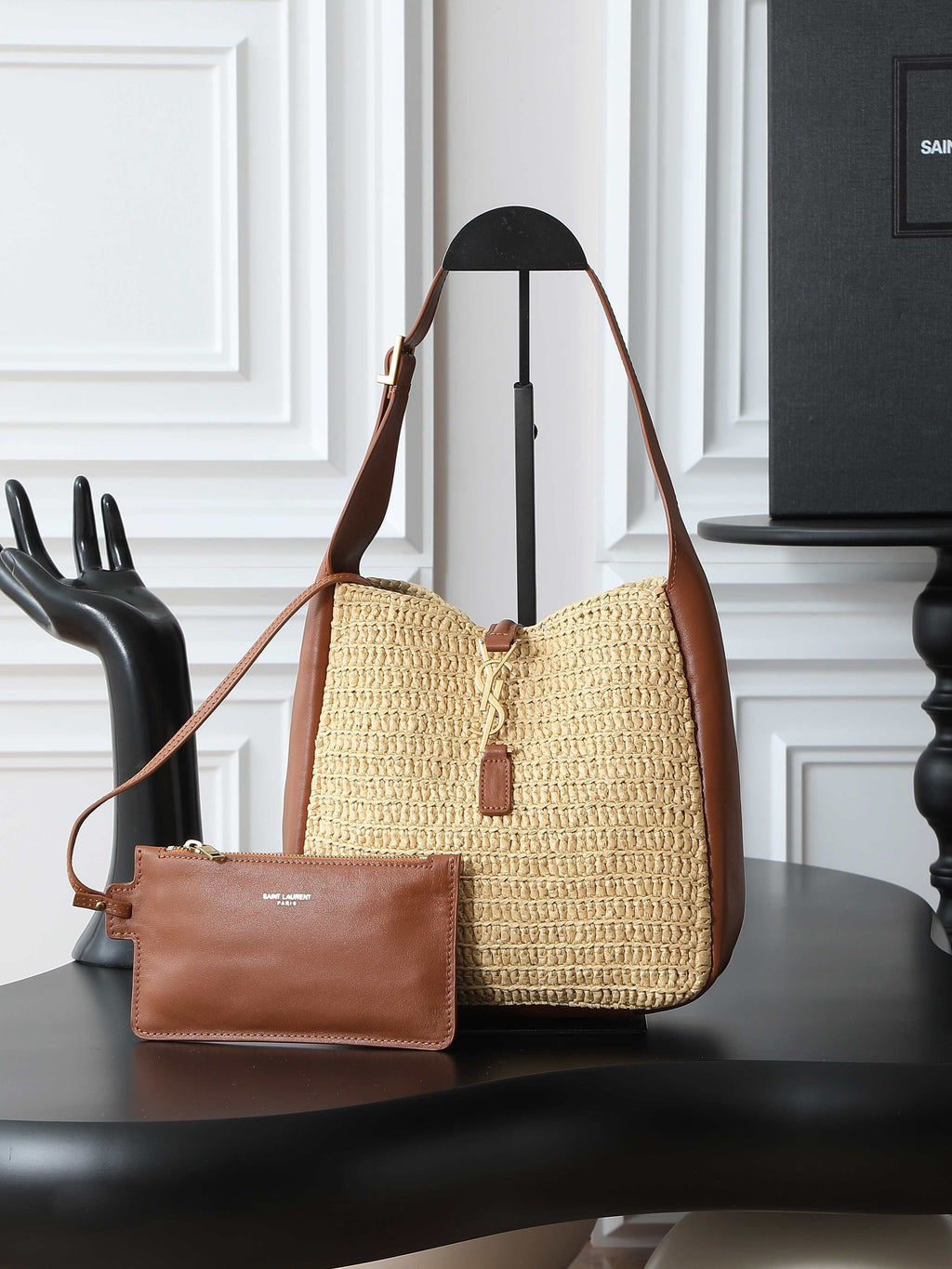 LE 5A7 Raffia Bucket Bag – (Premium Quality )