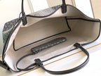 Large Capacity Designer Tote Bag – (Premium Quality )