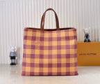 Medium Shopper Tote – Gradient & Textured Leather Options