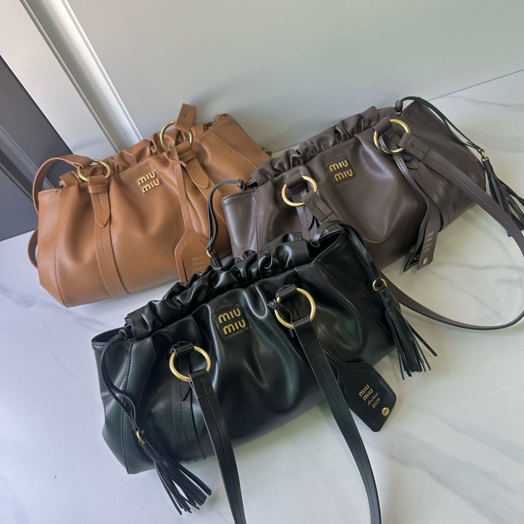 Vintage-Inspired Shoulder Bag