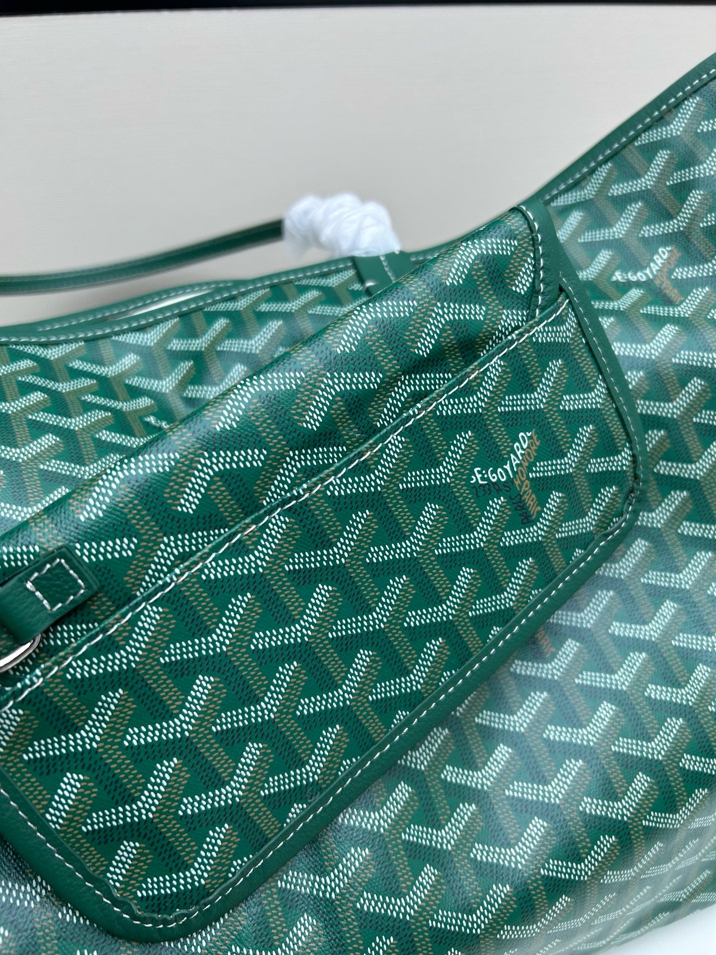 Upgraded Classic Triangle Pattern Tote.