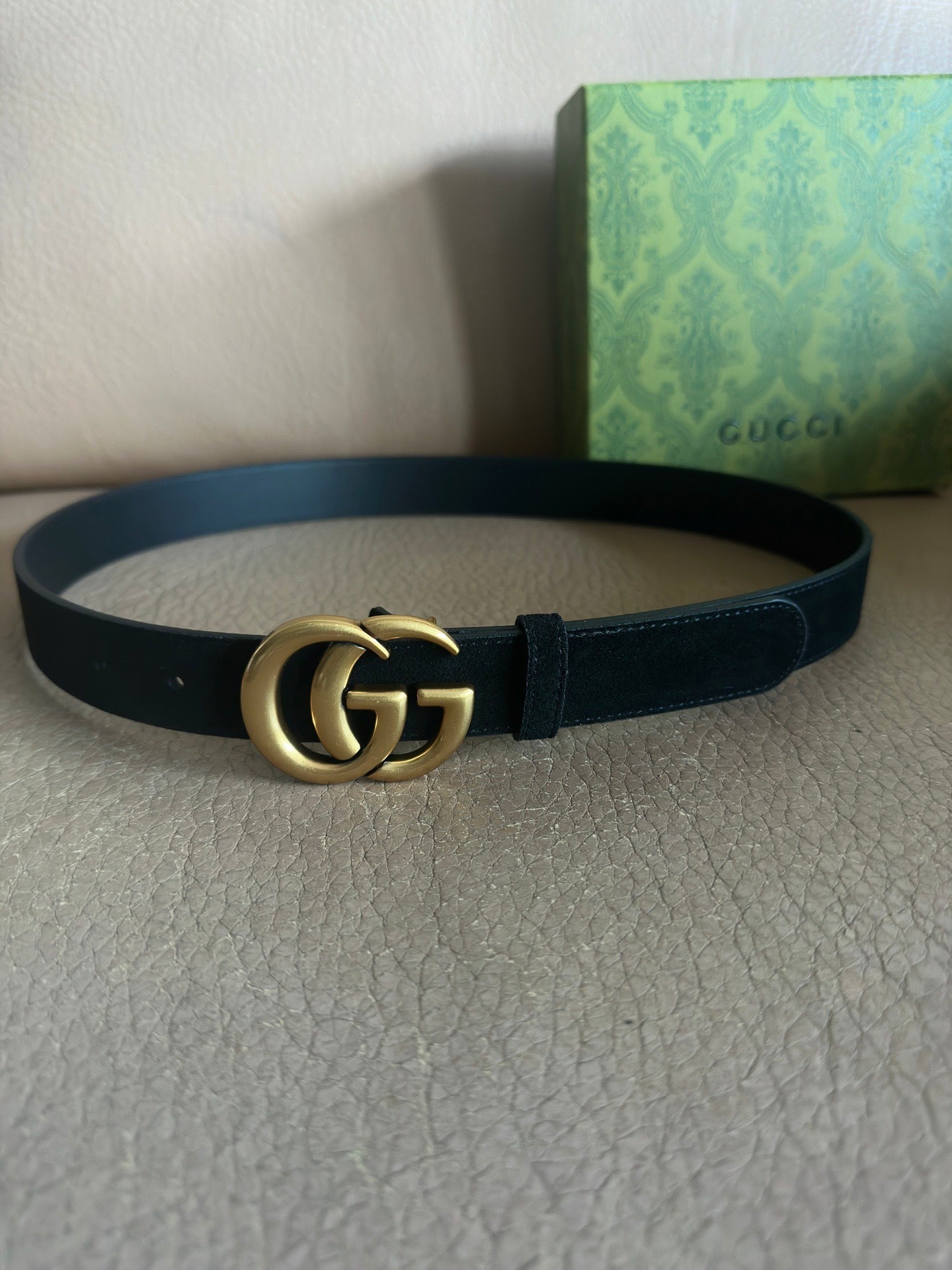 Suede-Finish Leather Belt — Retro Metal Buckle
