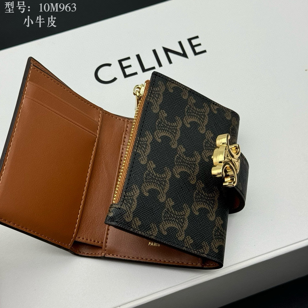 Triomphe-Style Three-Fold Leather Wallet with Metal Hardware – Premium Quality
