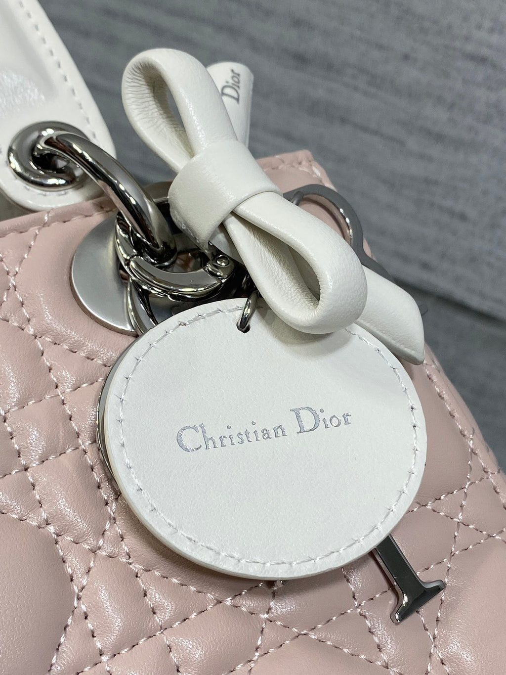 Classic Bow Top Handle Bag 🎀- Premium Quality