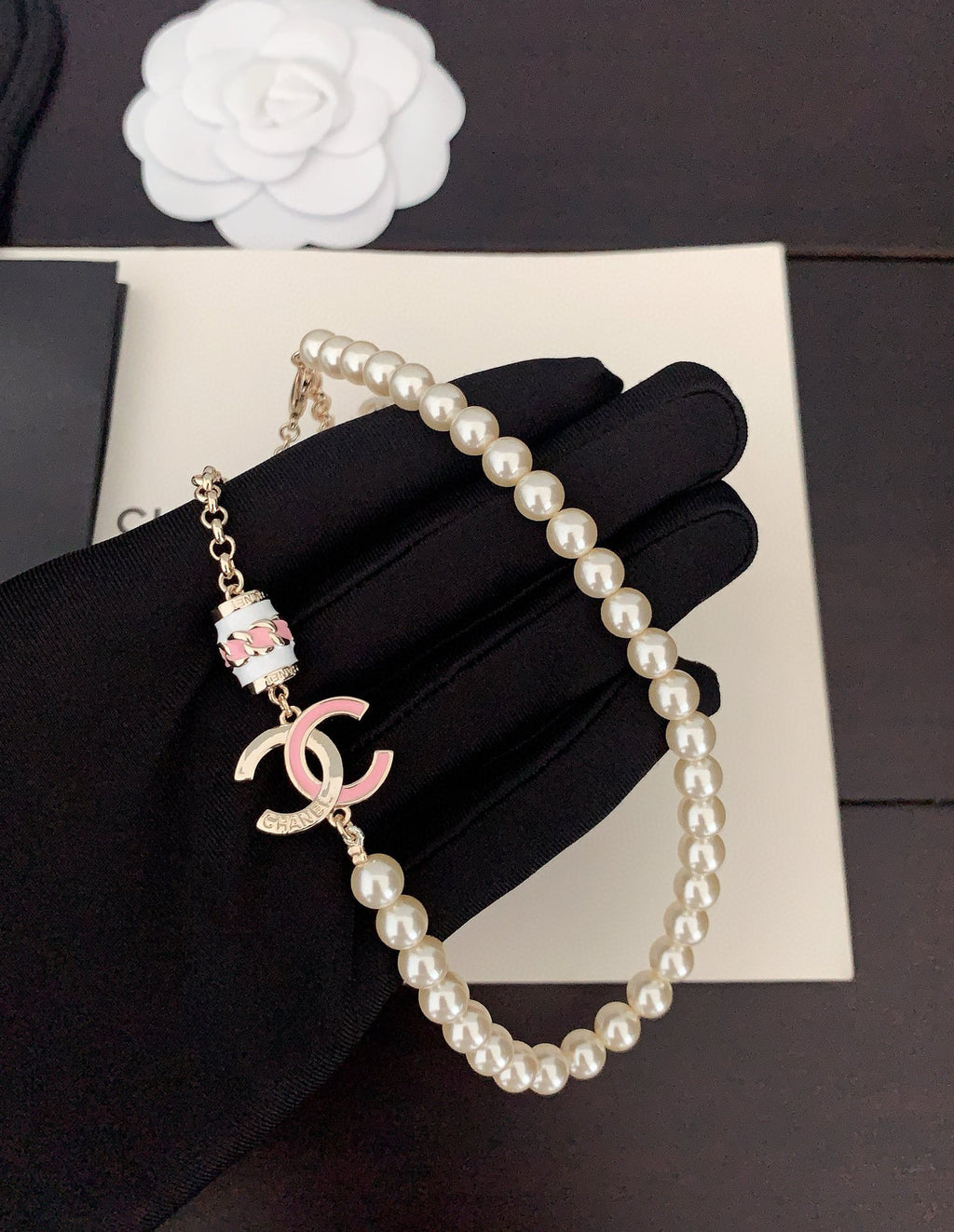 Elegant Soft Pink Pearl Necklace 🩷✨