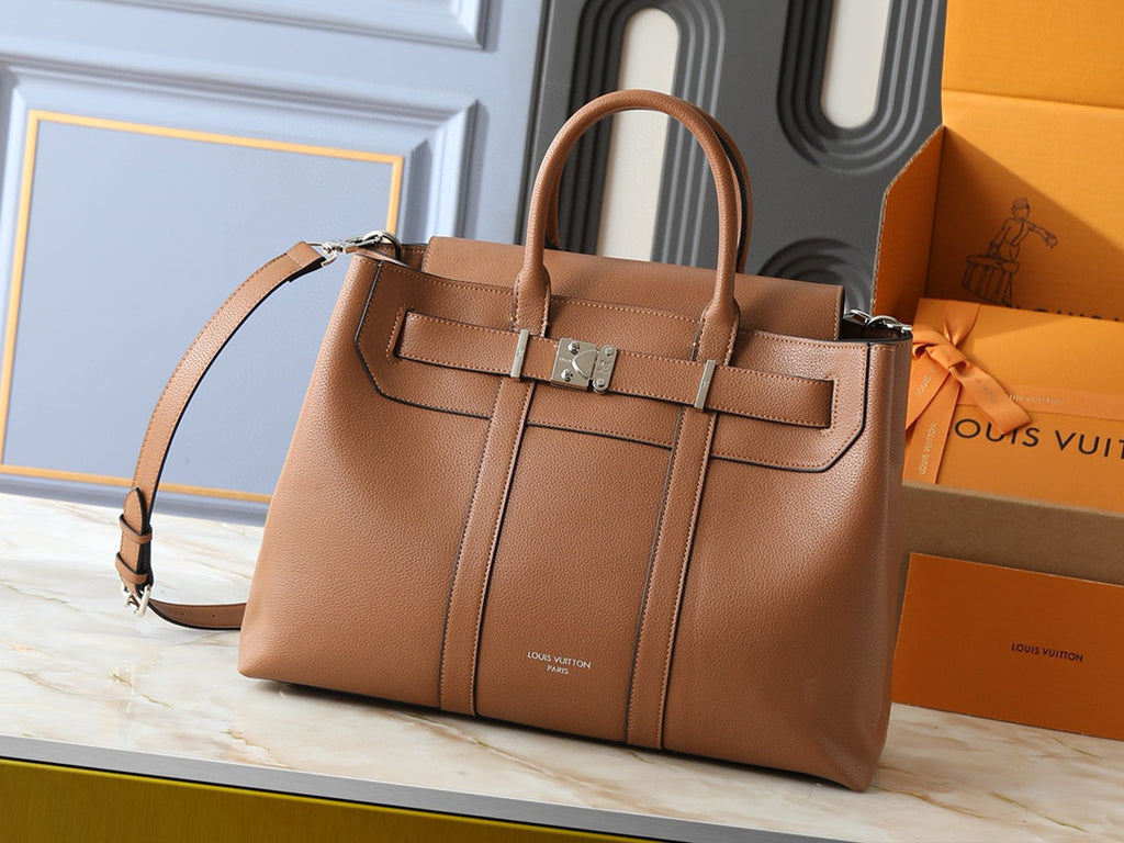 Georges Medium Tote Bag