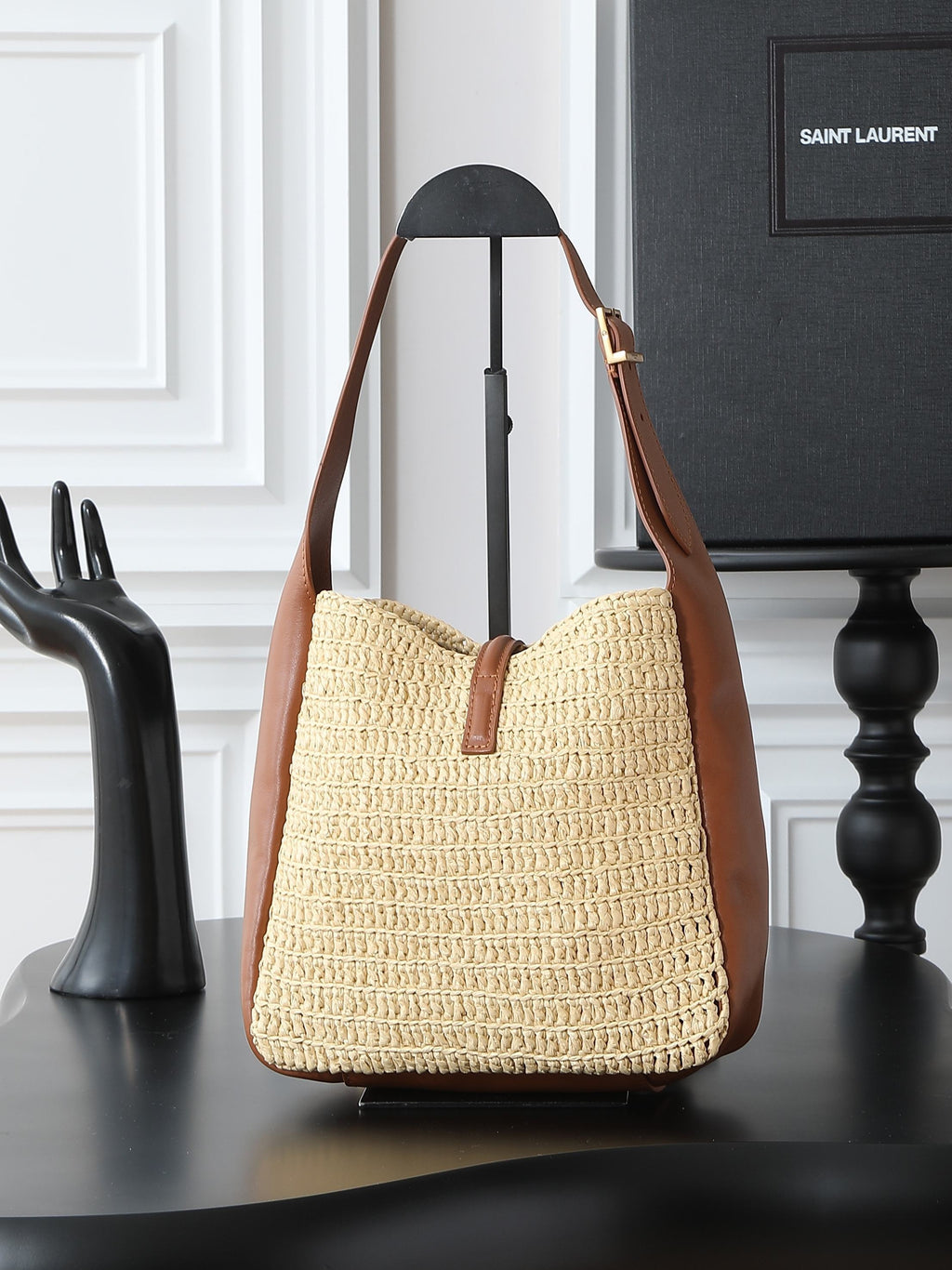 LE 5A7 Raffia Bucket Bag – (Premium Quality )