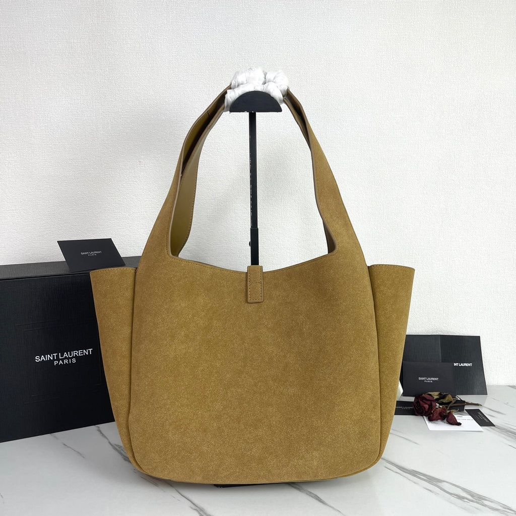 BEA High-Quality Leather Hobo Bag
