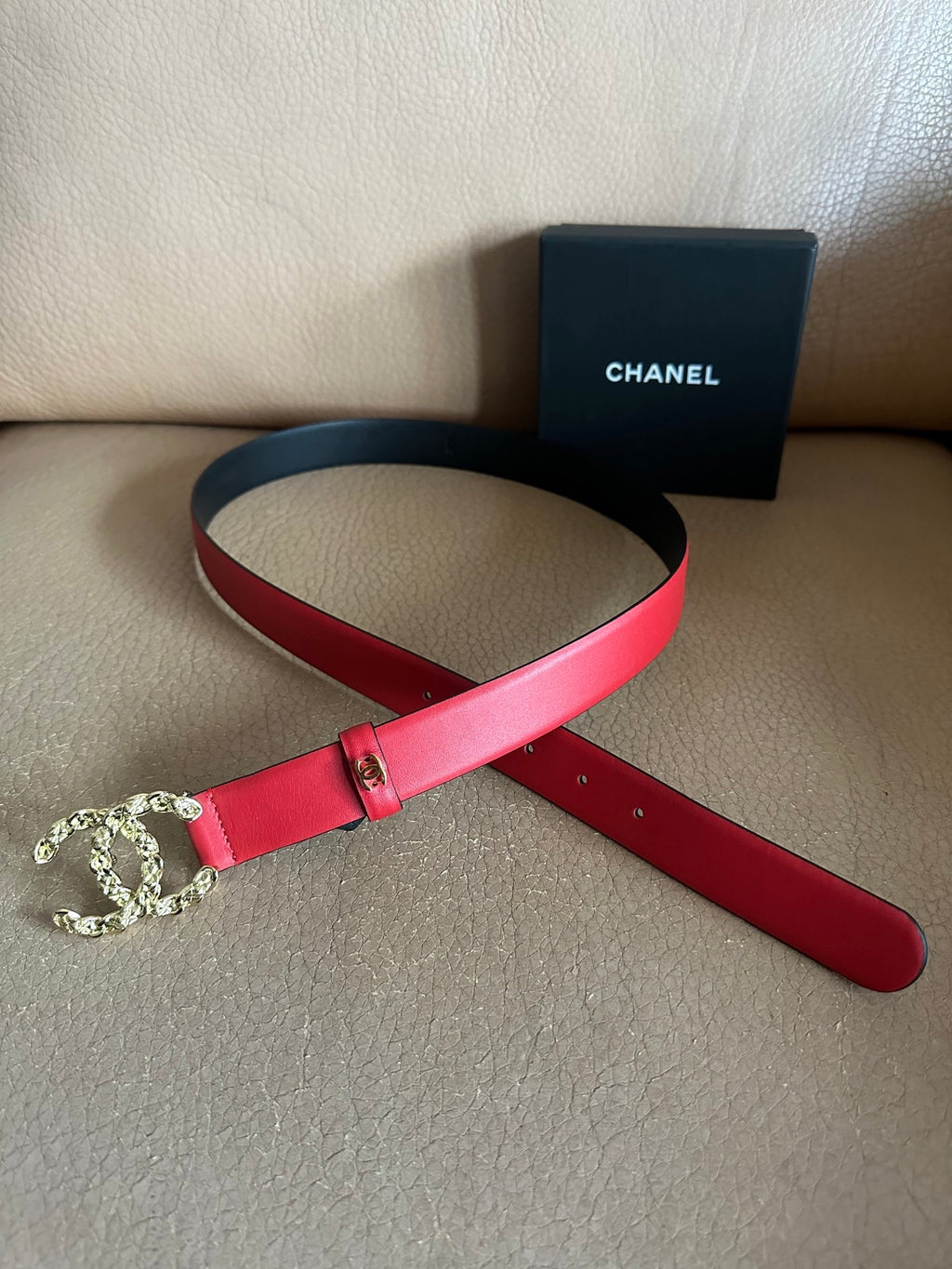 Classic Double Logo Chain Belt (Red)