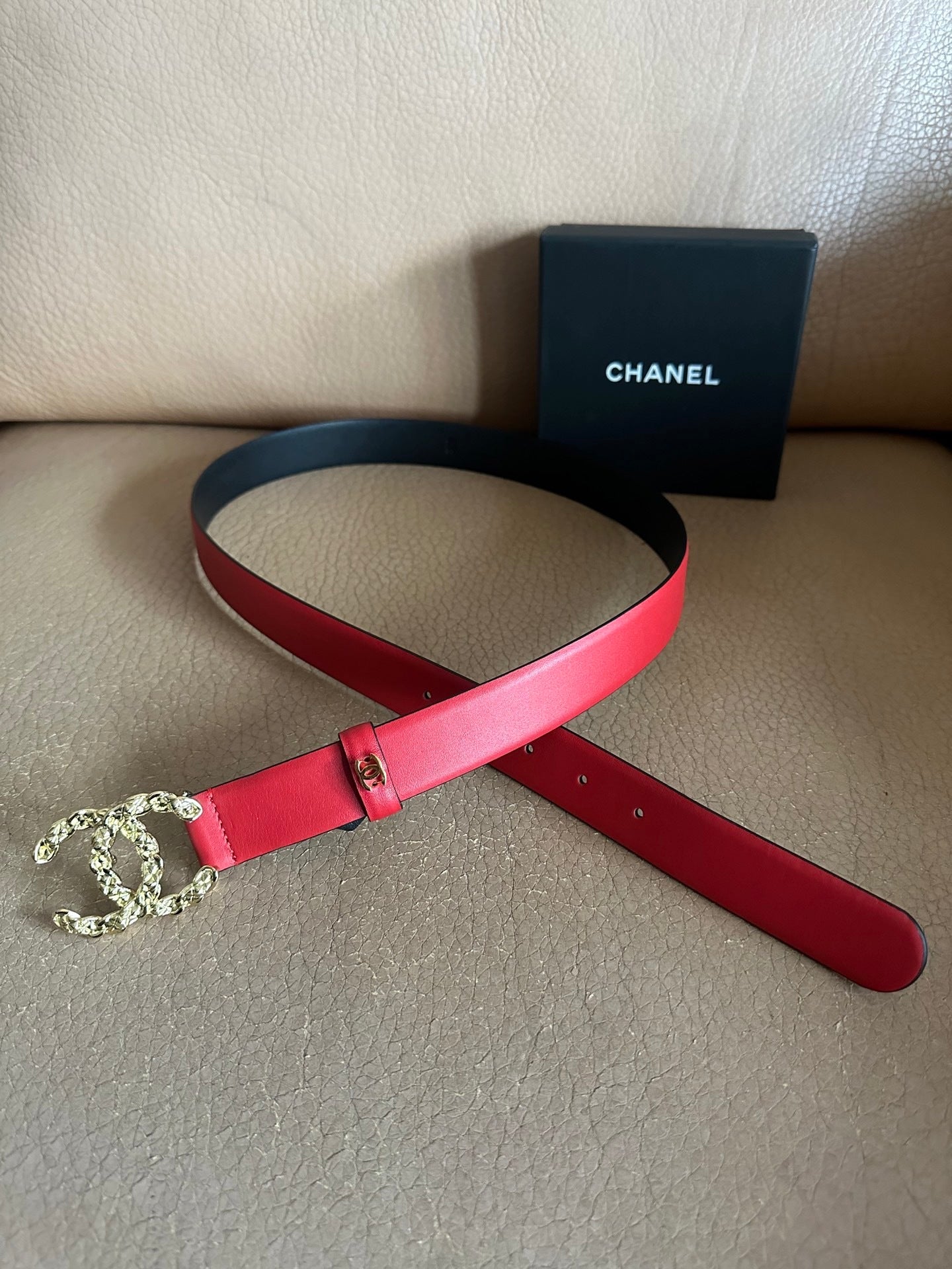 Classic Double Logo Chain Belt (Red)