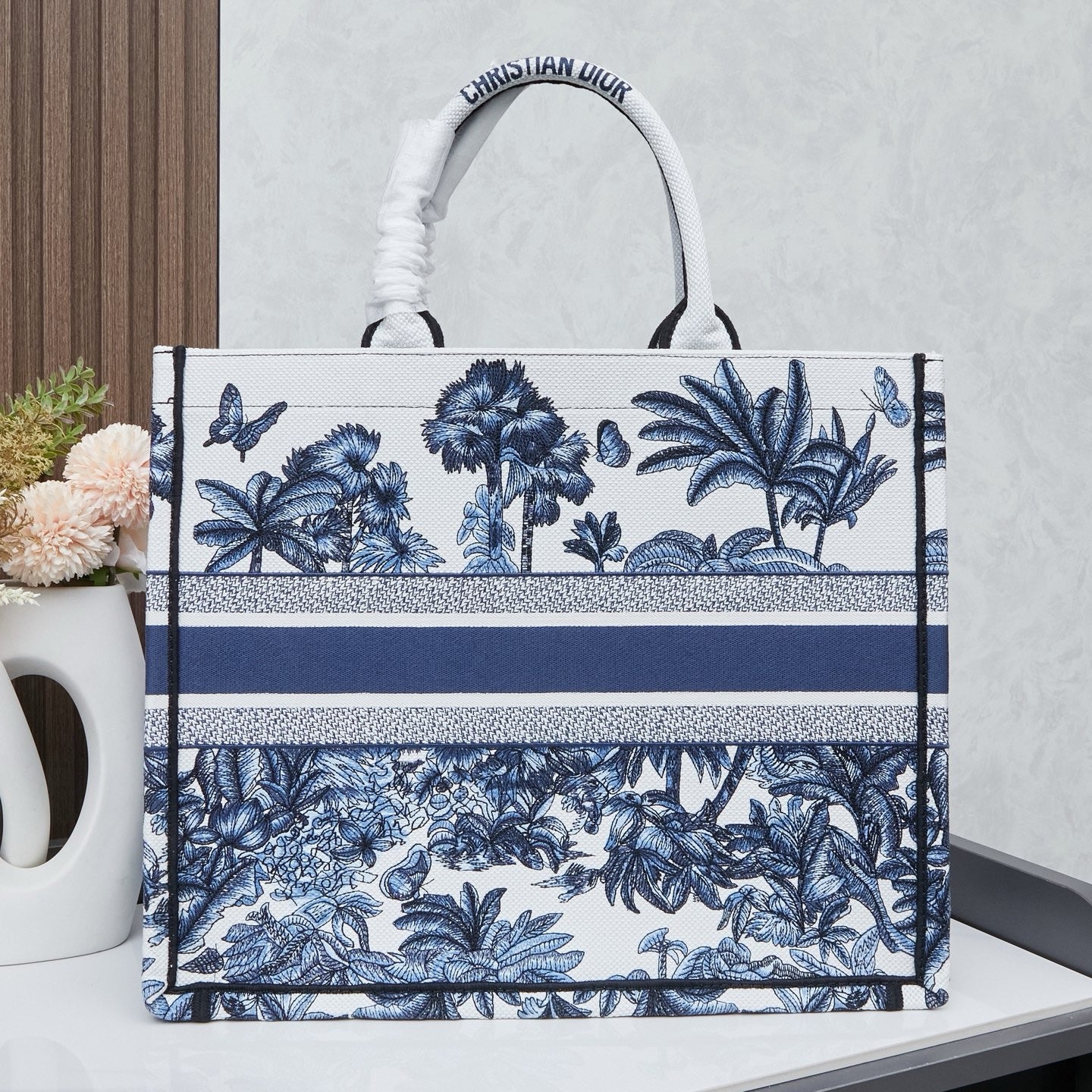 D Book Tote ( Blue Coconut Tree )